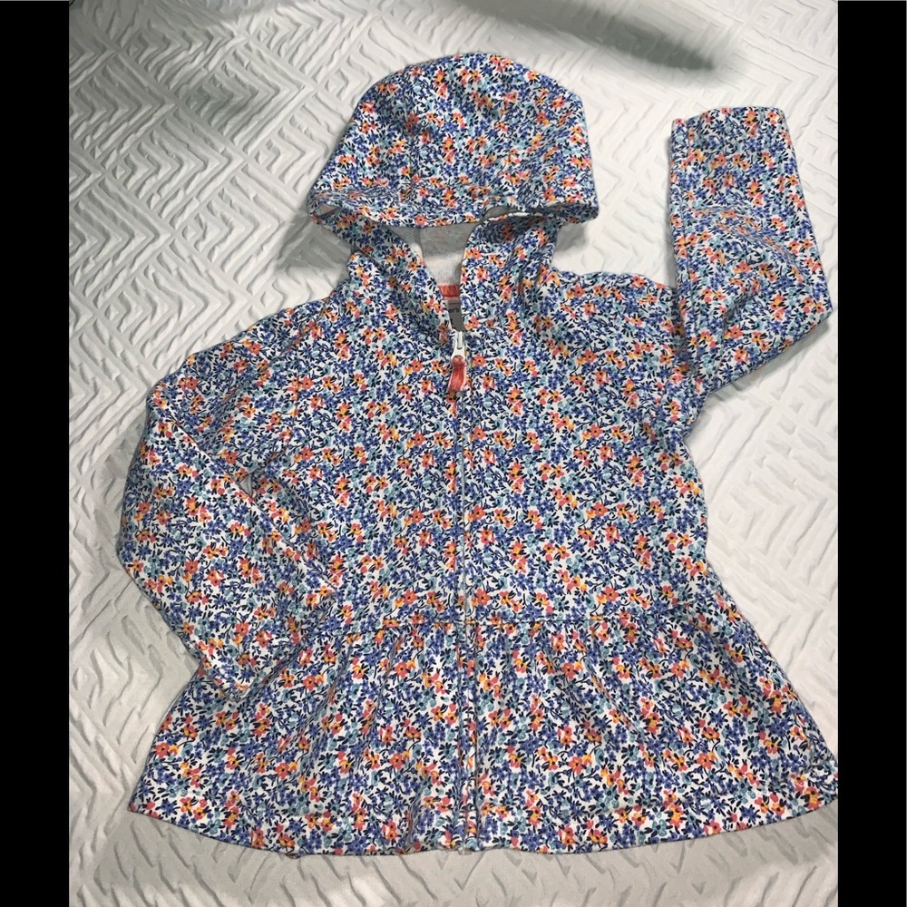 Carter’s baby girl floral zipped down sweater! 🌸